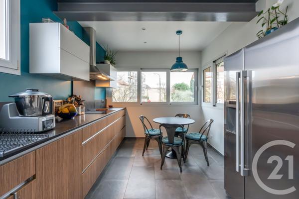 Maison à vendre  8 pièces - 217,87 m2 ST MAUR DES FOSSES - 94