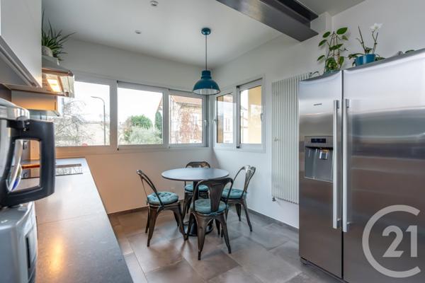 Maison à vendre  8 pièces - 217,87 m2 ST MAUR DES FOSSES - 94