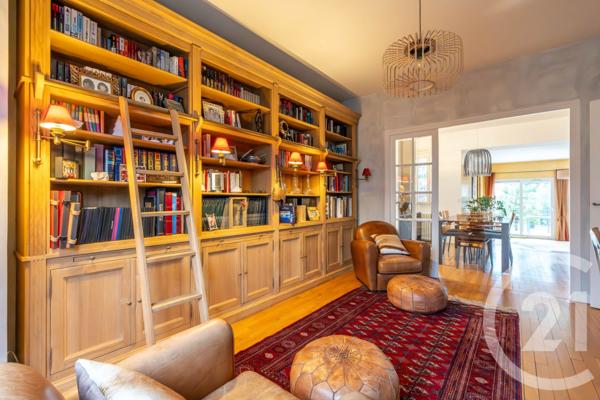 Maison à vendre  8 pièces - 217,87 m2 ST MAUR DES FOSSES - 94