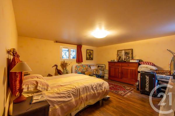 Maison à vendre  8 pièces - 217,87 m2 ST MAUR DES FOSSES - 94