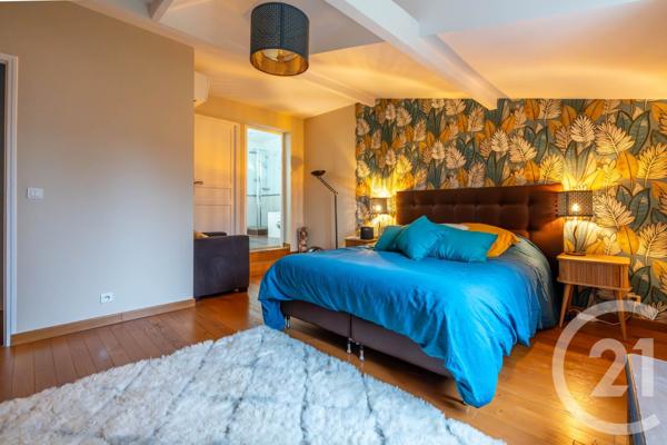 Maison à vendre  8 pièces - 217,87 m2 ST MAUR DES FOSSES - 94