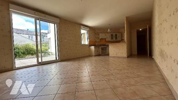 CENTRE-VILLE, APPARTEMENT T3, TERRASSE, GARAGE