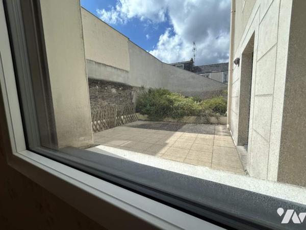 CENTRE-VILLE, APPARTEMENT T3, TERRASSE, GARAGE