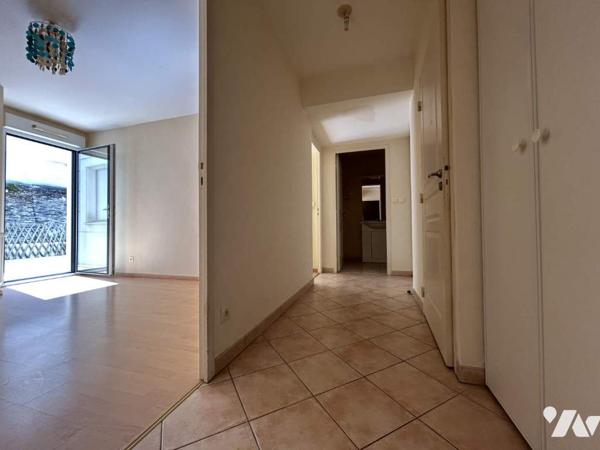 CENTRE-VILLE, APPARTEMENT T3, TERRASSE, GARAGE