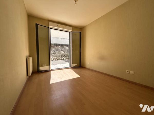 CENTRE-VILLE, APPARTEMENT T3, TERRASSE, GARAGE