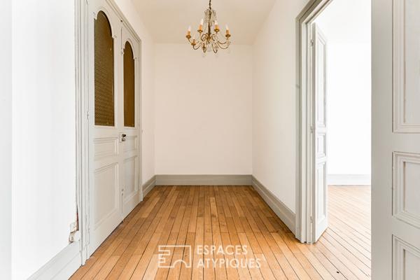 Immeuble Art Déco à rénover avec jardin et garage