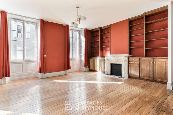 Immeuble Art Déco à rénover avec jardin et garage