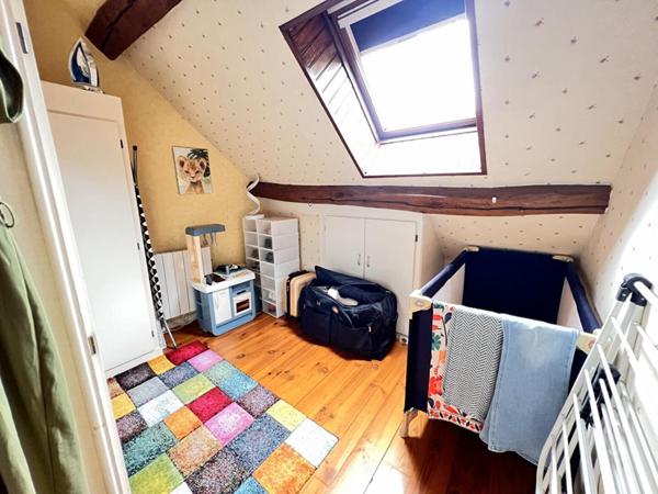 (95450) SERAINCOURT, maison de village et sa dépendance amenagée, 160m2, jardin, garage
