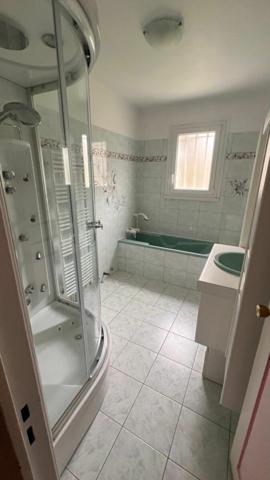 Maison à vendre    6 pièces • 275 m2 Lizy-sur-Ourcq