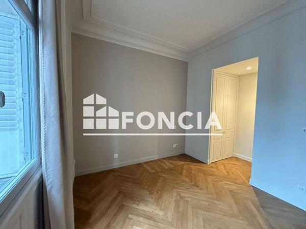 Location Appartement 2 pièces 68.1 m² - LE CARREAU DES DUCS Nantes 44000