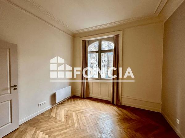 Location Appartement 2 pièces 68.1 m² - LE CARREAU DES DUCS Nantes 44000