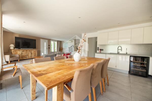 Villa La Roquette Sur Siagne 7 pièces 200 m2