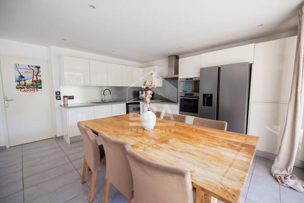 Villa La Roquette Sur Siagne 7 pièces 200 m2