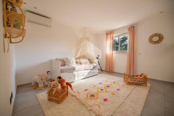 Villa La Roquette Sur Siagne 7 pièces 200 m2