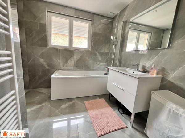 Maison soignée 3 chambres avec jardin