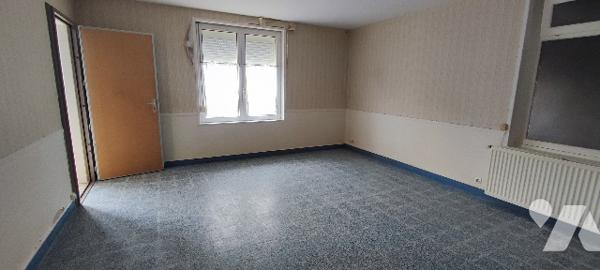 T4 de 77m² à rénover + jardin et parking à STELLA-PLAGE