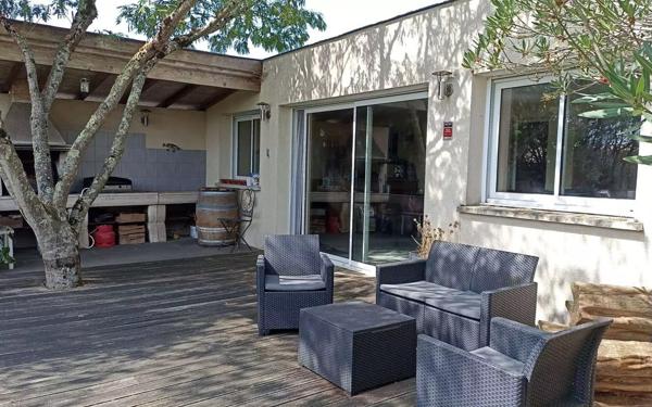 Maison à vendre    6 pièces •  Ambarès-et-Lagrave