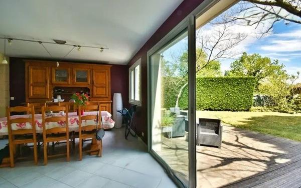 Maison à vendre    6 pièces •  Ambarès-et-Lagrave