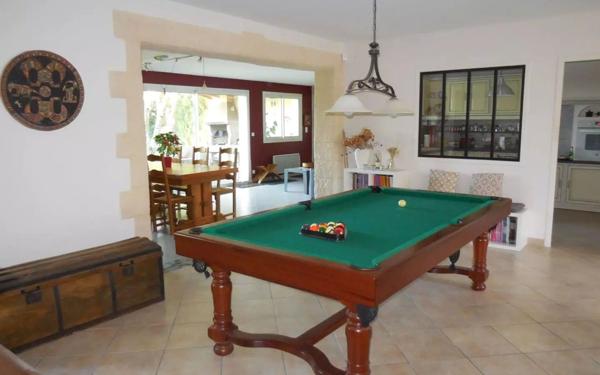 Maison à vendre    6 pièces •  Ambarès-et-Lagrave