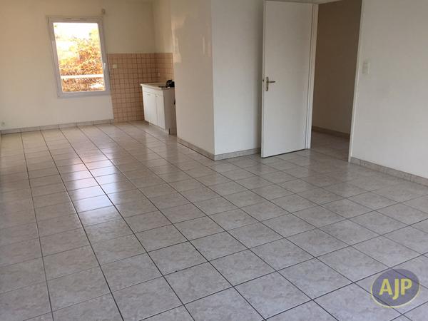 Location appartement Gorges : 695 € - AJP Immobilier Clisson