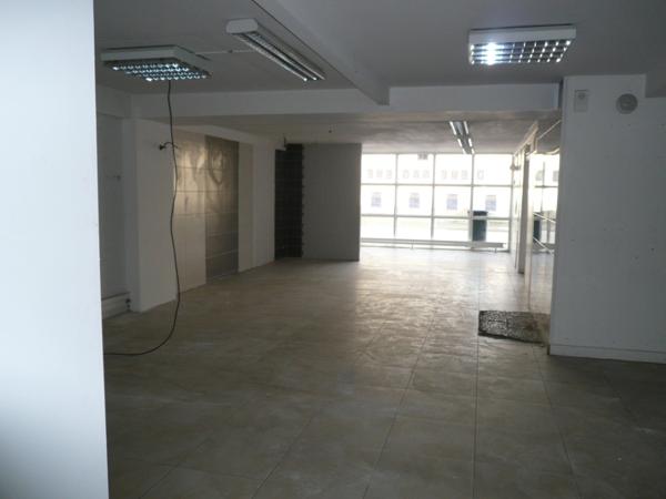 ⚜ Local/bureau A Louer CHATEAUBERNARD Zone Industrielle ⚜