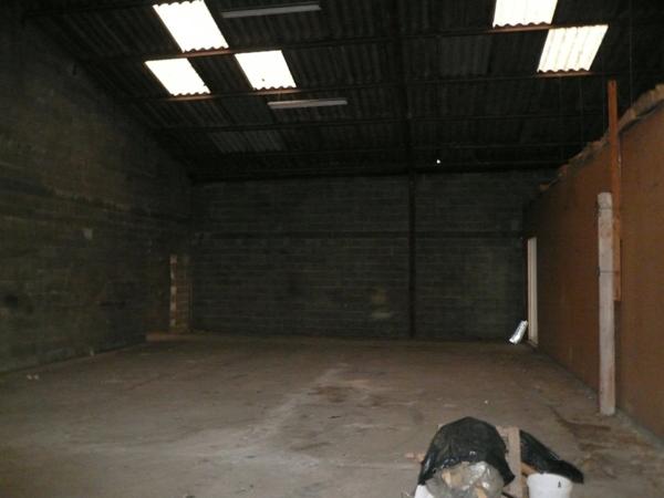 ⚜ Local/bureau A Louer CHATEAUBERNARD Zone Industrielle ⚜