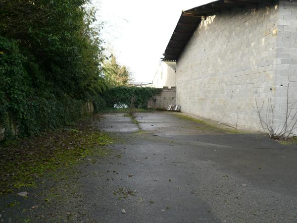 ⚜ Local/bureau A Louer CHATEAUBERNARD Zone Industrielle ⚜