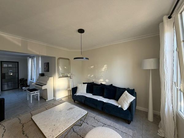 Maison à Mantes La Jolie de 4 chambres et 380m² de terrain environ