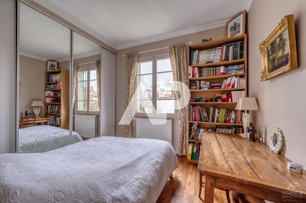 Maison Rueil Malmaison 6 pièce(s) 150m2 €885 000 ** - Référence 19901