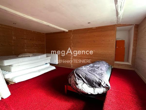 Maison à SAINT-MARTIN-DE-LANDELLES, 50730 - 5 pièces 177m²