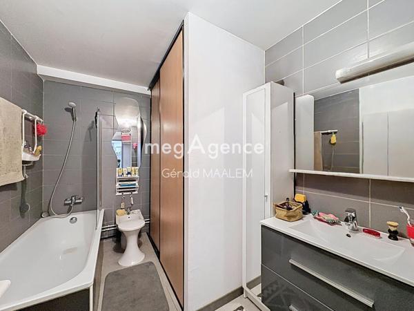 Appartement à COGOLIN, 83310 - 3 pièces 67m²