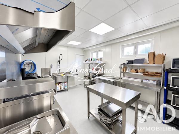 Droit au bail à vendre 165 m² Carrières-sur-Seine