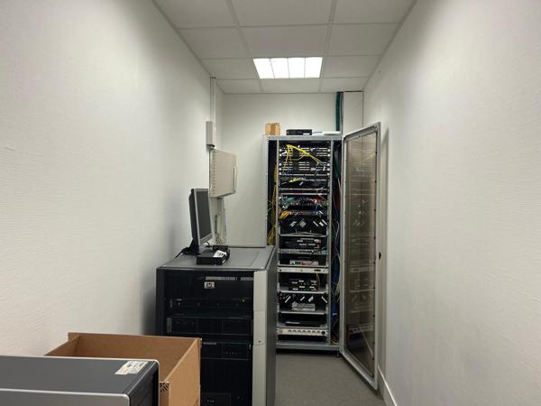 Bureaux à vendre à Villepinte 800 m² environnement paysager arboré