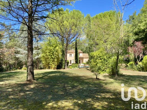 Maison à vendre 10 pièces 250 m² Fuveau