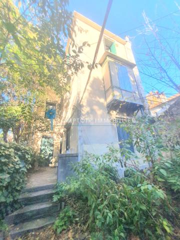 Immeuble
                                                                                                                                                
                                                                                                                                                
                                                                                                                                                
                                                    
                                                                                                                                                                                                                                                                                                                        300  m²                                                                                                                                                                                                         2 etage(s)