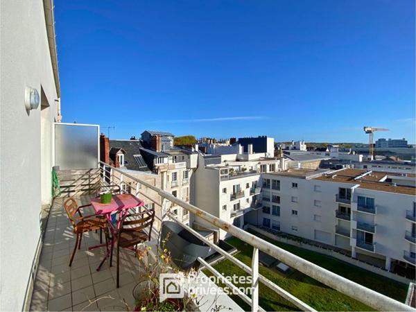 A VENDRE : APPARTEMENT 2 PIÈCES AVEC BALCON (TOURS HYPERCENTRE)