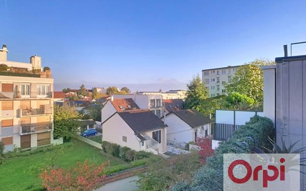 Appartement à vendre    4 pièces • 89,92 m2 Issy-les-Moulineaux