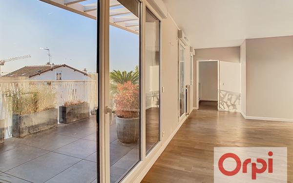 Appartement à vendre    4 pièces • 89,92 m2 Issy-les-Moulineaux