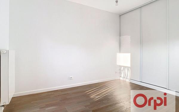 Appartement à vendre    4 pièces • 89,92 m2 Issy-les-Moulineaux