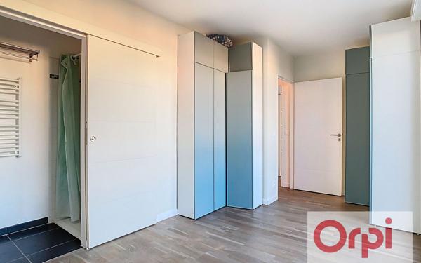 Appartement à vendre    4 pièces • 89,92 m2 Issy-les-Moulineaux