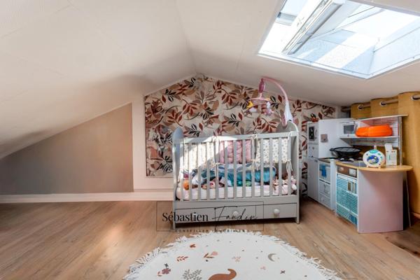 Maison à vendre 4 pièces LE CASTELLET (83) - Maison type chalet - Résidence sécurisée avec piscine - Terrasses