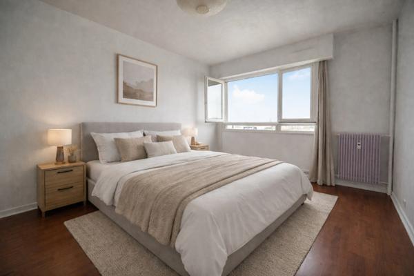 Appartement T3 rénové de 70 m² avec balcon fermé et vue dégagée - Nîmes centre