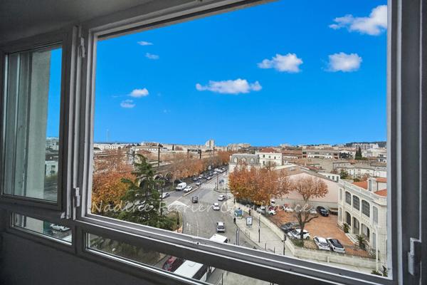 Appartement T3 rénové de 70 m² avec balcon fermé et vue dégagée - Nîmes centre