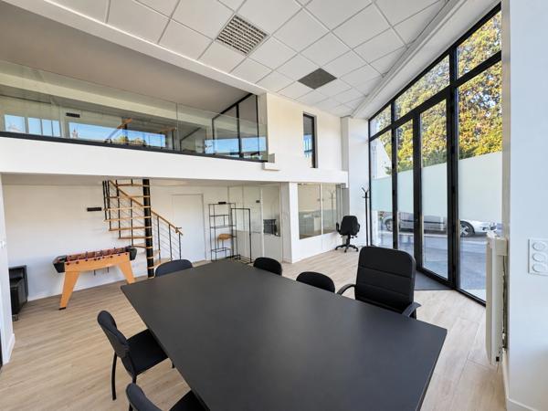 🏢 À LOUER – LOCAL D’ANGLE 130 m² | LONGJUMEAU (91)