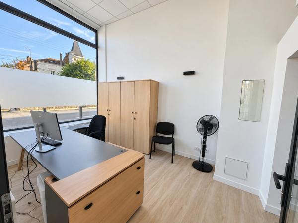 🏢 À LOUER – LOCAL D’ANGLE 130 m² | LONGJUMEAU (91)