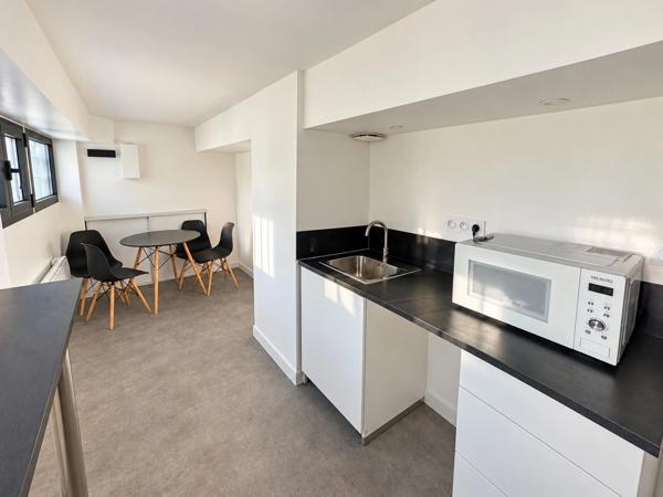 🏢 À LOUER – LOCAL D’ANGLE 130 m² | LONGJUMEAU (91)