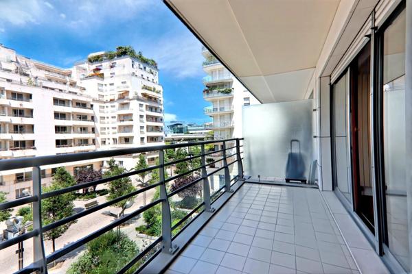 Levallois-Perret, Front de Seine 2 pièces lumineux 45.50m² avec balcon,