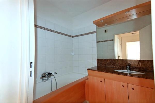 Levallois-Perret, Front de Seine 2 pièces lumineux 45.50m² avec balcon,