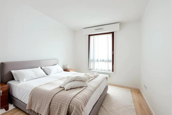 Levallois-Perret, Front de Seine 2 pièces lumineux 45.50m² avec balcon,