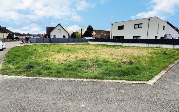 Terrain à vendre    Bennwihr